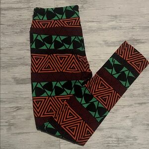 Geometric Patterned Women’s Leggings